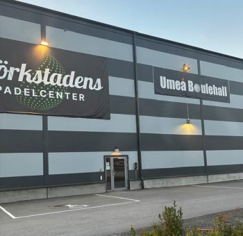 Spela padel på Björkstadens padelcenter