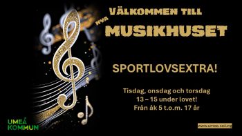 Prova på olika instrument på Musikhuset i Holmsund