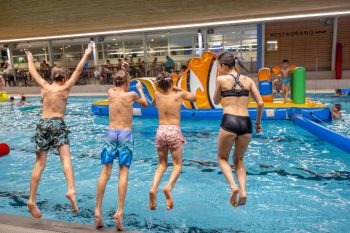 Bada på Storsjöhallen