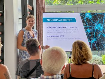 Hjärnans plasticitet – Nyckeln till framgångsrik neurorehabilitering och personlig utveckling