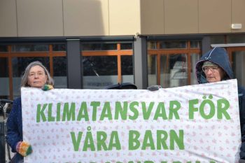 Global manifestation på FN-dagen – Barn har rätt till en beboelig planet